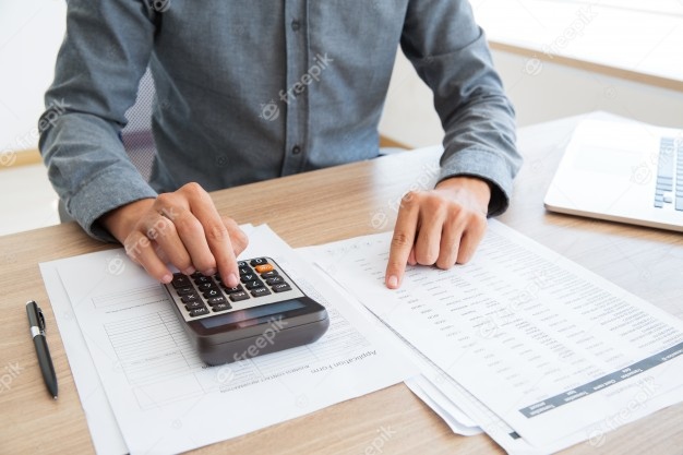 (https://www.freepik.com/free-photo/button-bookkeeper-calculating-white-calculator_1027155.htm#page=1&query=bookkeeping&position=14) 