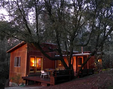 Valentine’s Day tiny house stays that’ll make your special someone swoon