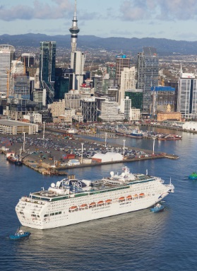 P&O Cruises flagship Pacific Explorer sails into Tāmaki Makaurau Auckland as first cruise ship back to Aotearoa New Zealand marking restart of cruise tourism