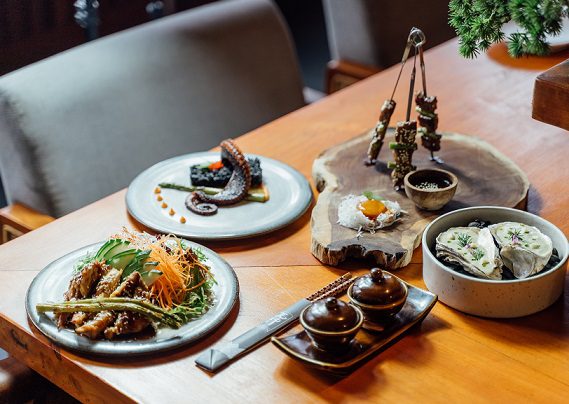 Authentic Tastes and Entertaining Chef at Kojin Japanese Teppanyaki and Omakase Restaurant