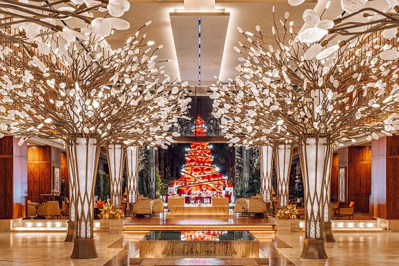 Mandarin Oriental Jumeira, Dubai And Cartier Unveil A Spectacular Christmas Tree