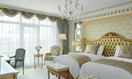 Dubai’s First-Ever Raffles Luxury Resort on The Palm Jumeirah with Daily Breakfast & Daily Lunch or Dinner