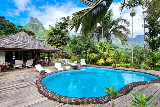Make yourself at home, in The Islands of Tahiti