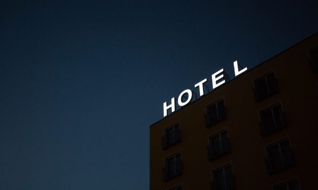 2024’s Hotel Spike: Business Soars, Leisure Dips!