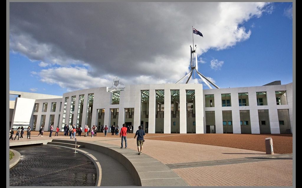 Qantas CEO Alan Joyce Under Fire: Senate Probes Flight Credit Scandal & Delayed Refunds