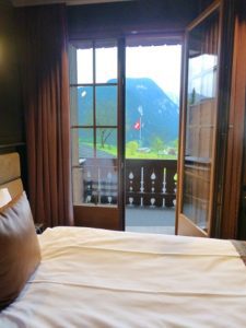 HUUS Gstaad room with a view