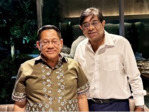 Pioneering a nature-based vision for Nakhon Si Thammarat - (left) Mr. Apinan Phuakphong, Governor of Nakhon Si Thammarat meeting Ravi Chandran, Special Advisor to Urasaya Property