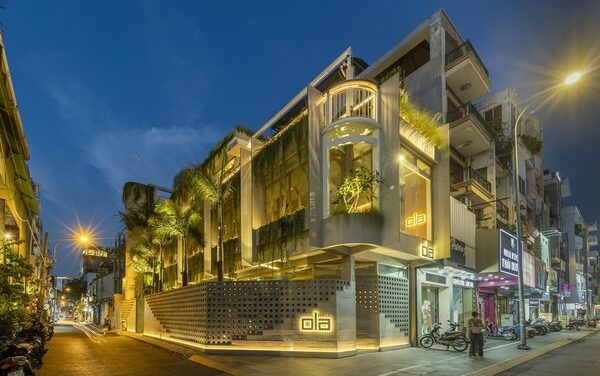 Viet-Hawaii Culinary Fusion Delights in HCMC