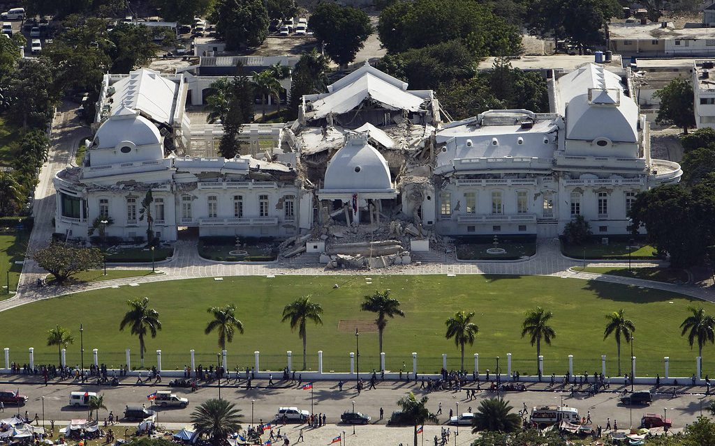 How to Prepare for an Earthquake and Respond