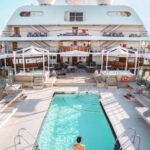Seabourn Odyssey pool