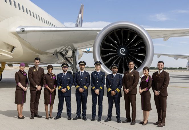 Etihad Unveils Cutting-Edge 787-9 Dreamliner at Airshow