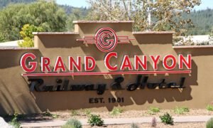 Grand Canyon Railway Hotel Williams