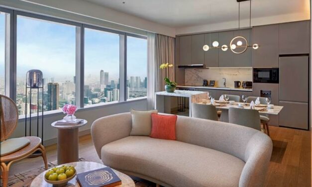 Parkroyal Suites Jakarta: Unveiling City Sophistication!