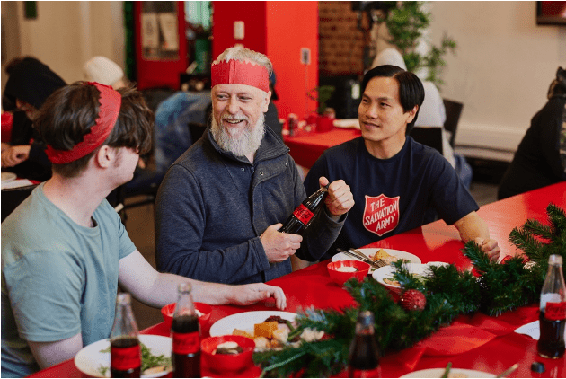 Coca-Cola & Salvation Army Aid Aussies at Xmas!