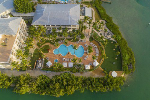 Hawks Cay Resort’s ‘Vacay Pup’ Program Unleashed!