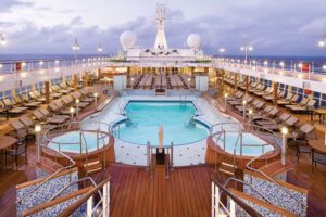 ool Deck  - Deck 11 MidshipSeven Seas Voyager - Regent Seven Seas Cruises