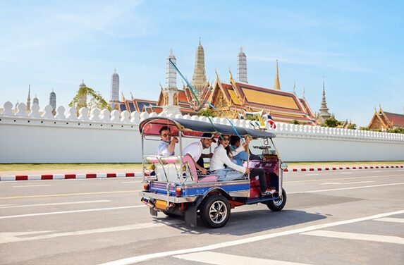Bangkok Escape: Save 33% at Centara Hotels!