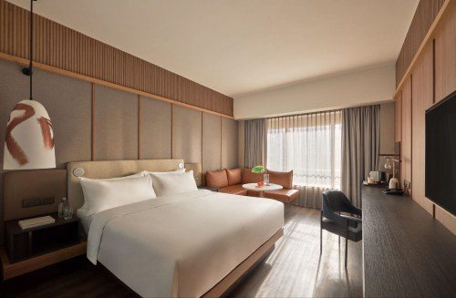 Amara Singapore Debuts Chic Room Redesign