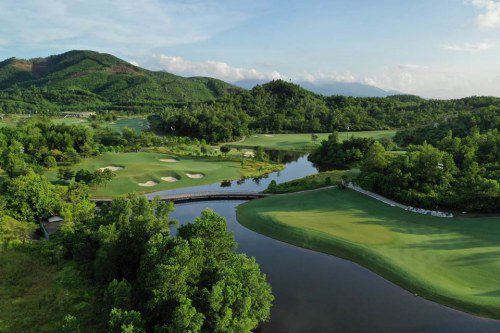Vietnam Golf Excellence: Ba Na Hills Honoured at IAGTO Awards 2023