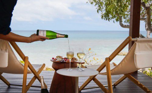 Luxury: Lizard Island’s Champagne & Caviar Weekend!