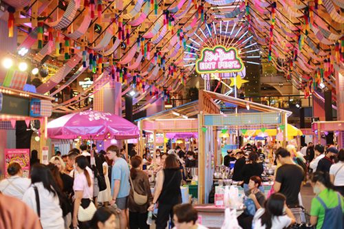 Bangkok’s Songkran: A World-Class Festivity!