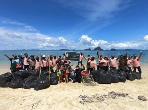 Guests join beach and reef clean-up on Koh Samui.