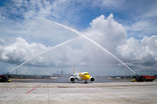Scoot’s First E190-E2 Lands in Singapore!