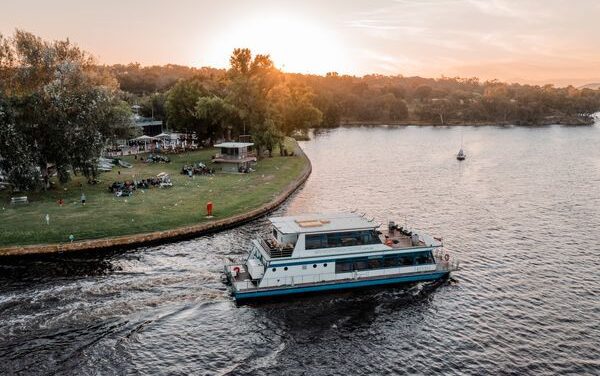 Discover Canberra’s Iconic Lake Burley Griffin!