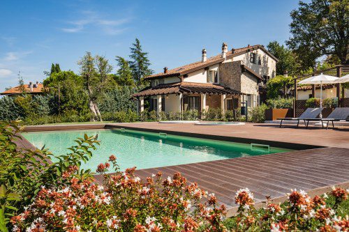 Palazzo Di Varignana: Luxury Italian Villas Unveiled!