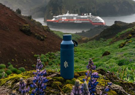 HX & Ocean Bottle Team Up Against Ocean Plastics!