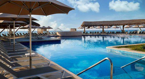 Marriott Unveils Luxurious Cancun Resort Experience