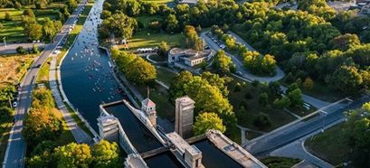 Le Boat Extends Season: Cruise Trent-Severn Amid Stunning Fall Colours