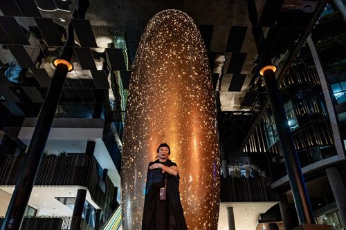 Lindy Lee’s Monumental Art Debuts at Queen’s Wharf