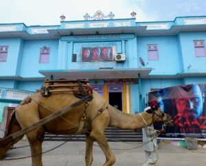 Nawalgarh street scene.