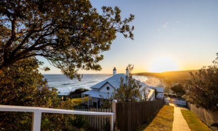 Top 5 Spectacular Lighthouse Stays in NSW National Parks!