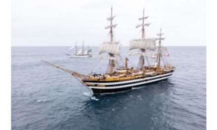 Nave Amerigo Vespucci Makes Historic Stop in Darwin