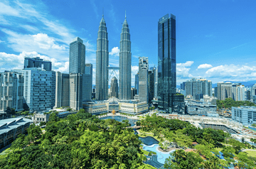 Malaysia’s Tourism Minister Begins European Working Visit