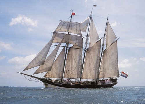 Historic DARWIN200 Tall Ship Arrives in Sydney for Landmark Conservation Events