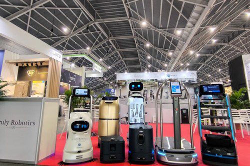 KEENON & Truly Robotics Unveil Smart Cleaners at HoReCa 2024