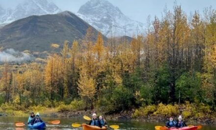 ‘Sell Your Way to the USA’ Winners Explore Alaska’s Beauty!