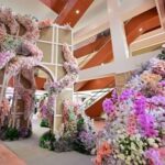 Central Chidlom Blooms for 77th with Avant Gardena Magic