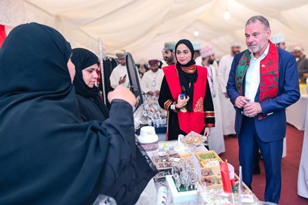 Oman Air Celebrates National Day with Omani SMEs