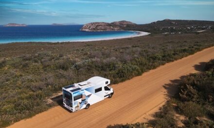 London Couple Takes Star RV Across Australia’s Wonders