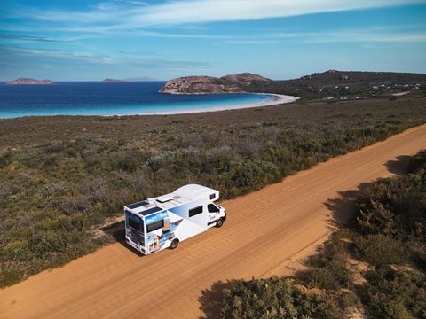 London Couple Takes Star RV Across Australia’s Wonders