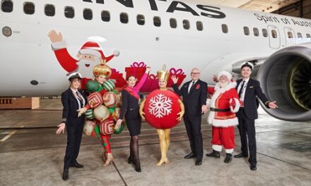 Qantas Unveils Festive Aircraft, Menus & Double Points for Christmas