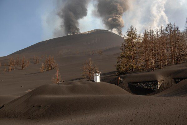 Canary Islands Unite to Rebuild Dreams After Volcano Tragedy