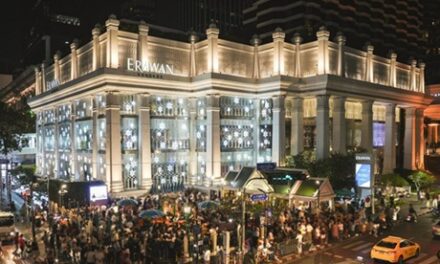 Dazzling New Year Festivities Light Up Erawan Bangkok