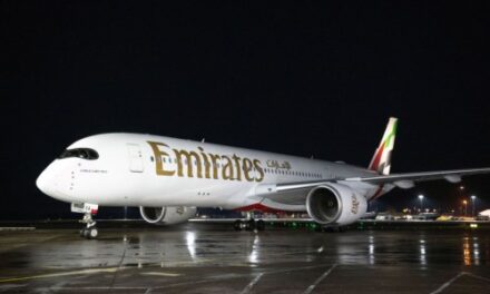 Emirates A350 Takes Flight to Edinburgh