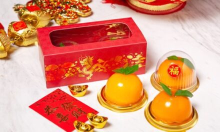 Year of the Snake: Lucky Orange Cakes at Centara Grand