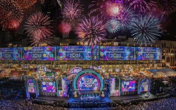 Bangkok’s CentralwOrld Dazzles Asia with 2025 Fireworks